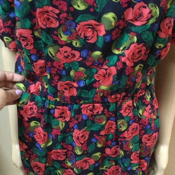 Vintage Floral Dress - Picture 3 of 14